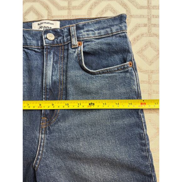 Reformation Liza Ultra High Rise Straight Jeans Icarian Wash Size 26 Blue Denim - Picture 7 of 8